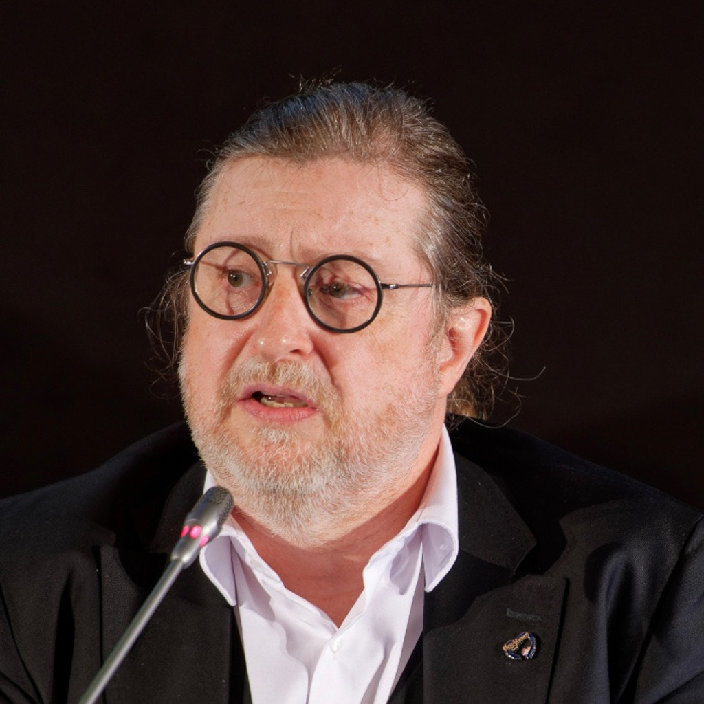 Dirk Iserlohe Vorstand HONESTIS AG XING