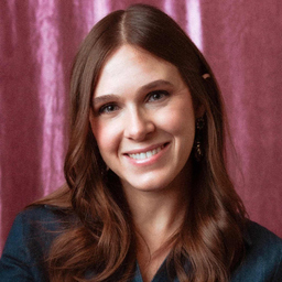 Claudia Hinze