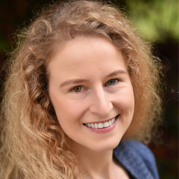 Dr. Sophie Gangl
