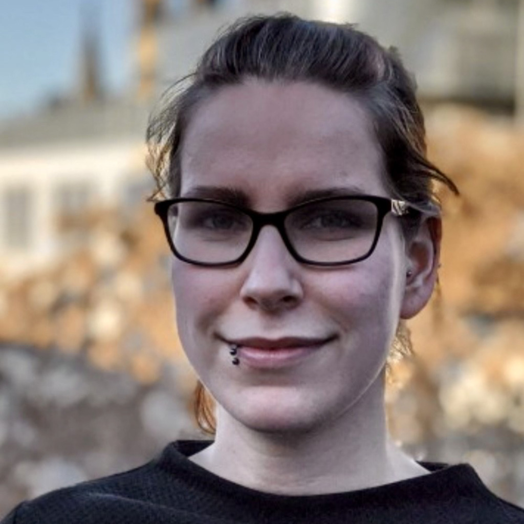 Anne Pflughaupt Fachreferentin Erlös & Vertragsmanagement