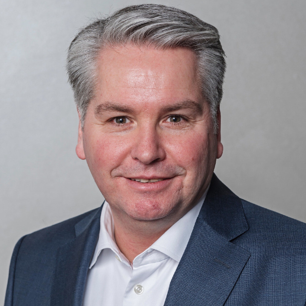 Jorg Op De Laak Leiter Der Gebietsdirektion Bremen Axa Versicherung Xing