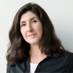 Claudia Decker