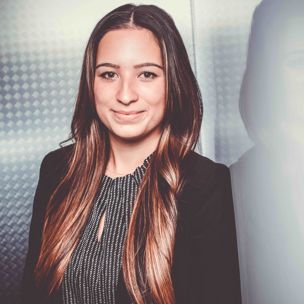 Sophie Loos Staatlich geprüfte Betriebswirtin Schwerpunkt Marketing