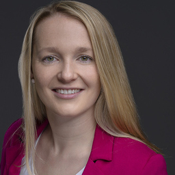 Dr. Julia Elbert