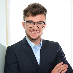 Dr. Thomas Schuster