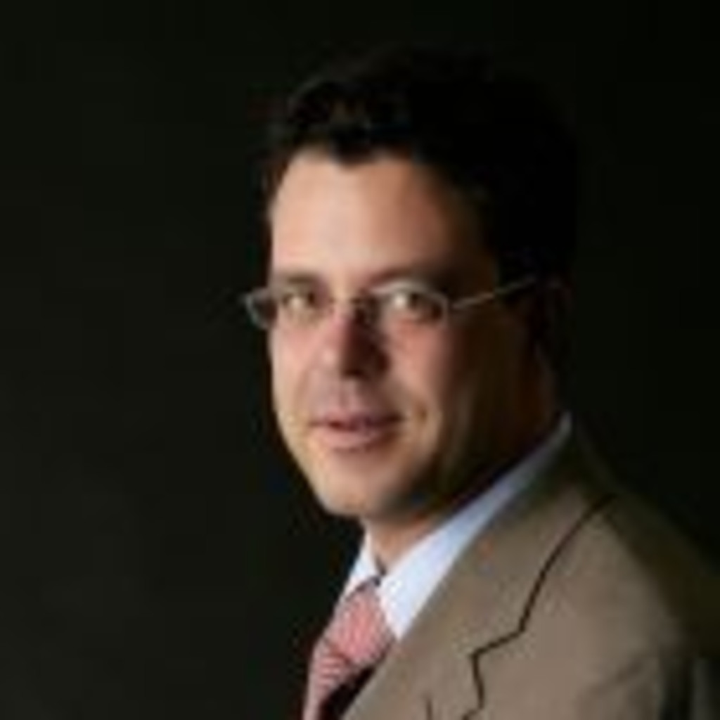 Dr. Jens Laub Vorstand/geschäftsführender Gesellschafter Optima