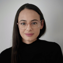 Vasilena Lam