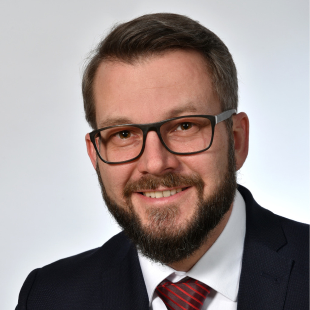 Dipl.Ing. Sascha Kueckelmann Global Functional Manager Hardware