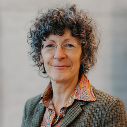 Claudia E. Petrik