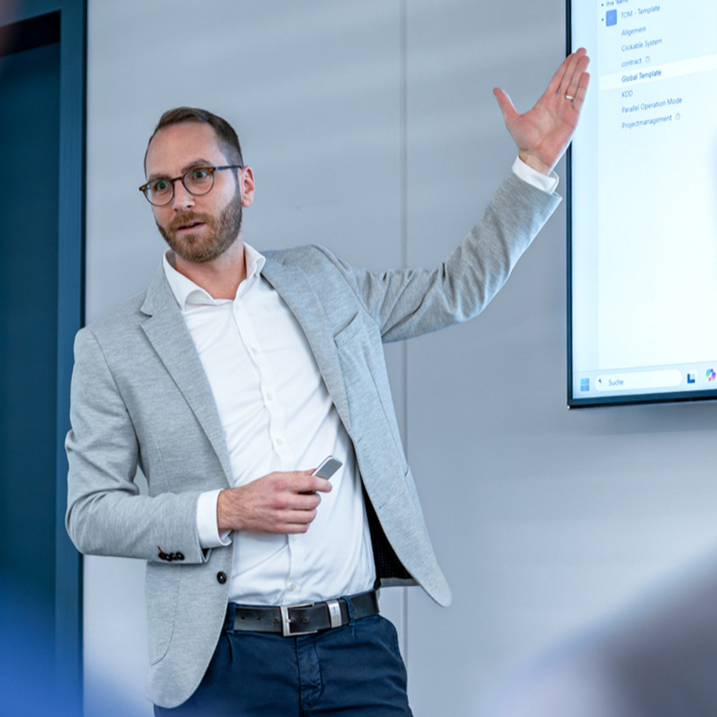 Andreas Lämmle Associate Partner Q2factory GmbH XING