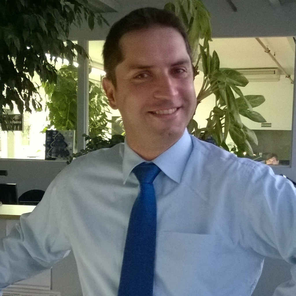 Manfred Hanisch Projektsteuerer / Center of Competence Brake Control