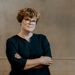 Dr. Katharina Salffner