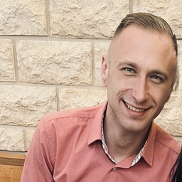 Dennis Peter Mora