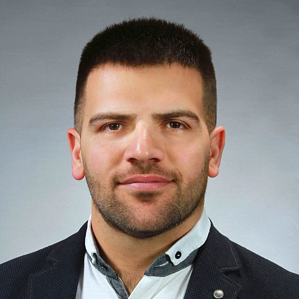 Hozan Hussein Senior Portfolio Manager Handlungsbevollmächtigter