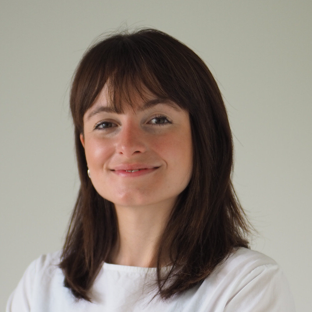 Carla Marie Saurer - Manager, Customer Retention Midmarket DACH ...