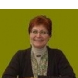 Oya Betül Sarı