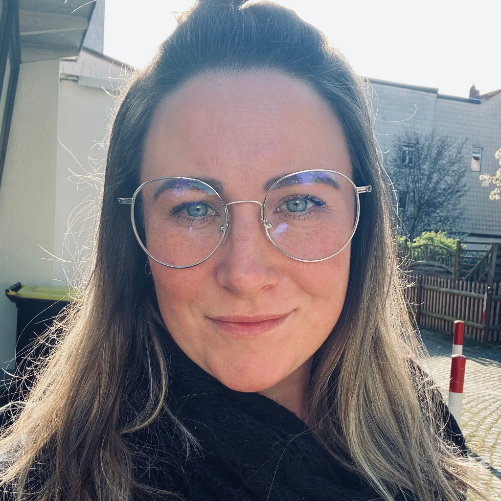 Katharina Zimmermann Vertriebsdisponentin DEKRA Arbeit Gruppe XING