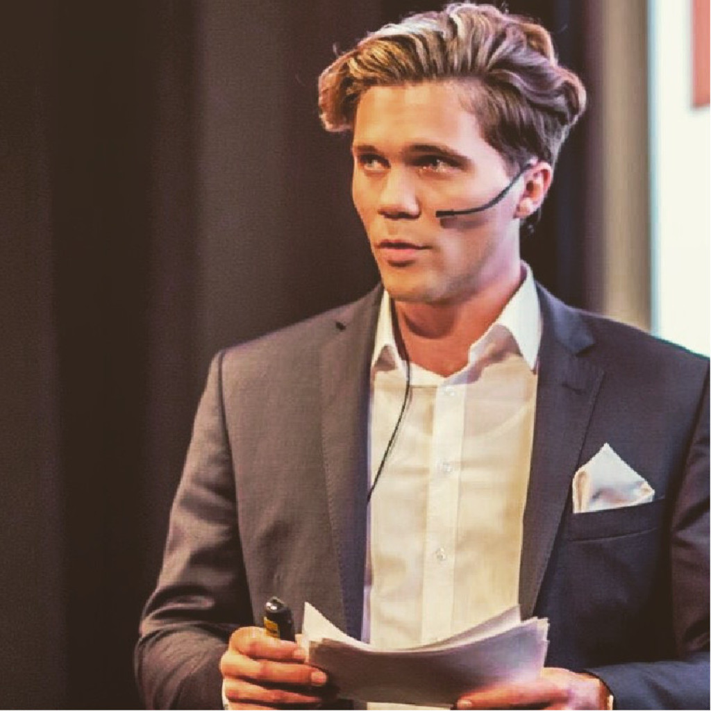 Yannick Schlaeppi Partner Sales Manager, EMEA Hitachi Vantara XING