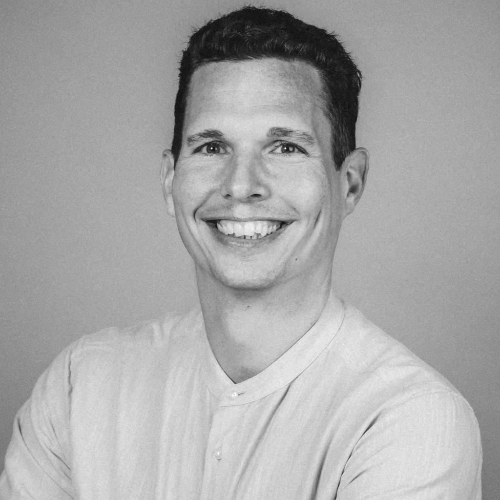 Jan-Nicholas Ebeling - EinkÃ¤ufer, Category Manager - SPORT