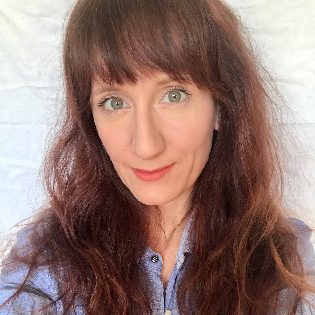 Dr. Julia Röder Editorinchief Richard Pflaum Verlag GmbH & Co. KG