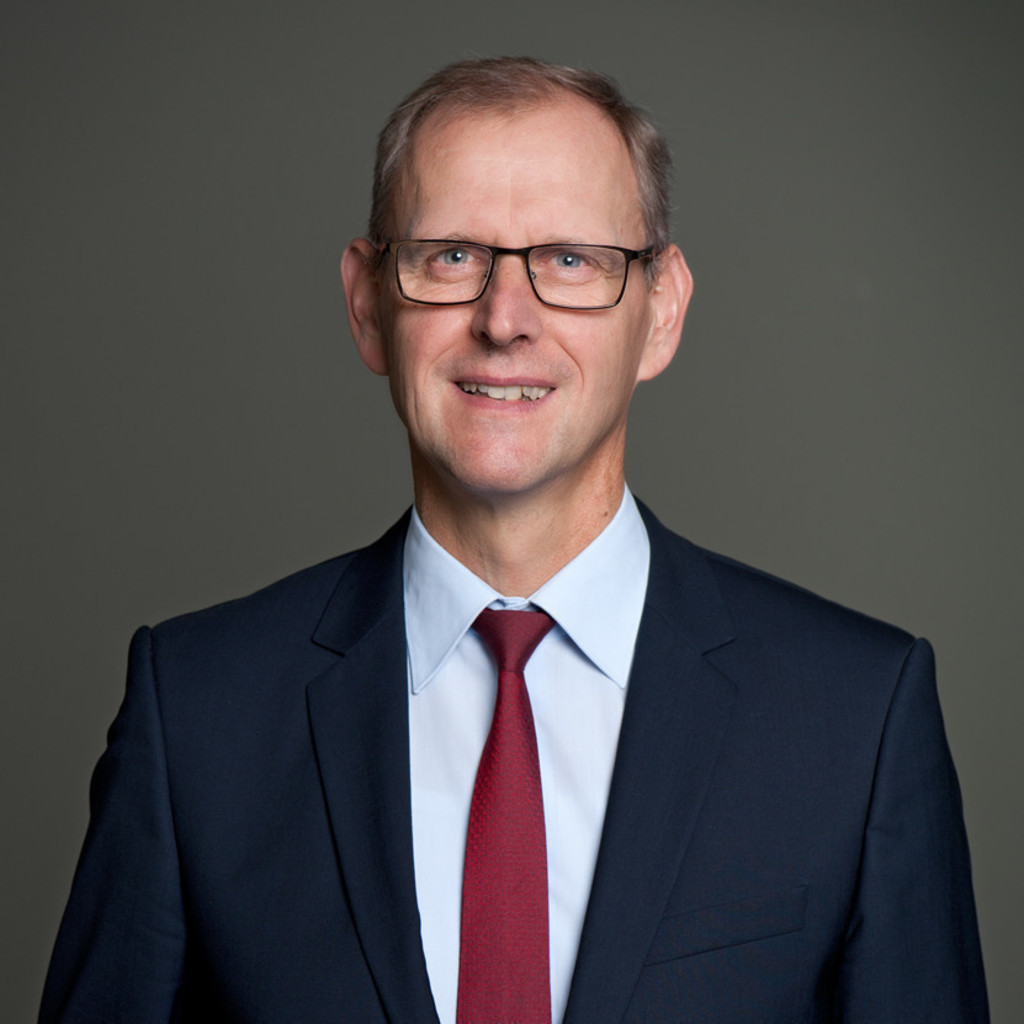 Martin Siesmann Regional Director Akiem SAS XING