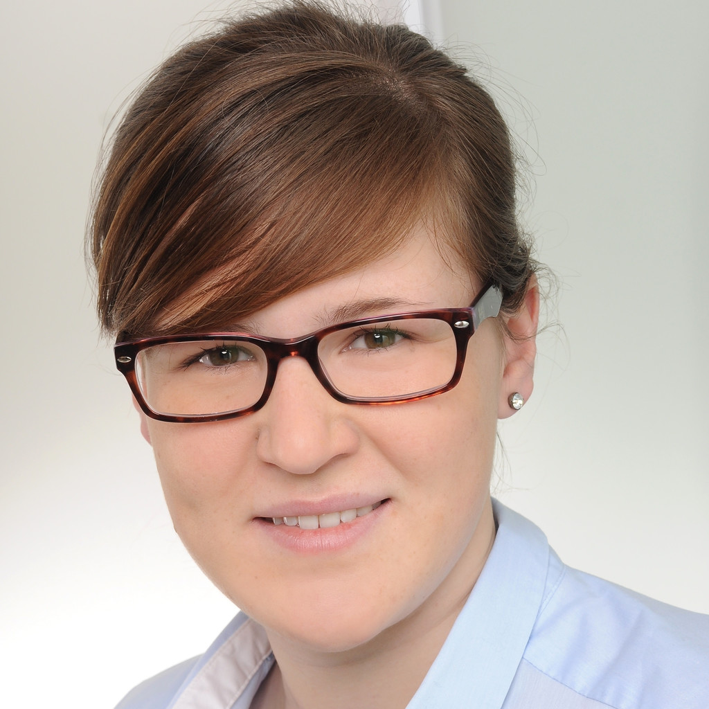 Elena Lilienkamp Leistungskurse Biologie, Erdkunde ImmanuelKantGymnasium Bad Oeynhausen Elena Lilienkamp Leistungskurse Biologie, Erdkunde ImmanuelKantGymnasium Bad Oeynhausen
