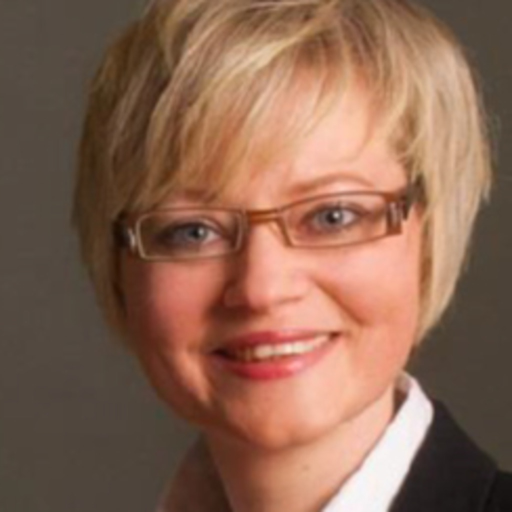 Sonja Schnelle - Senior Associate - PwC PricewaterhouseCoopers GmbH ...