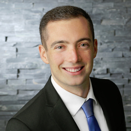 Dr. Florian Knaus