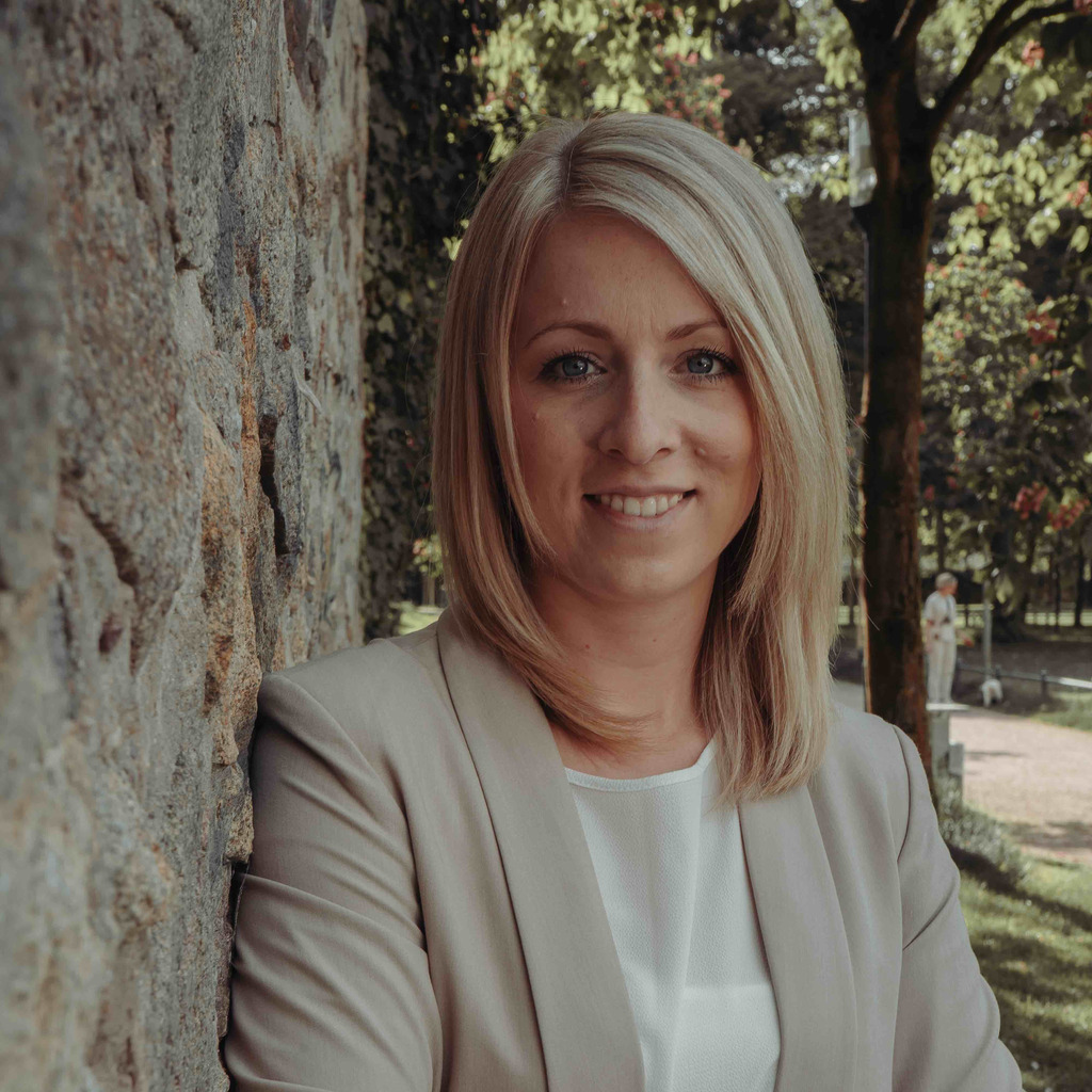 Katrin Kern Jahresschulungsplanerin und Kapazitätskoordinatorin