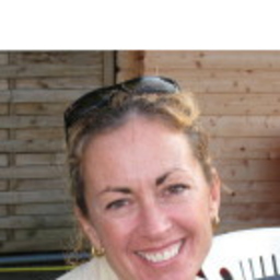 Dr. Eva Thiel