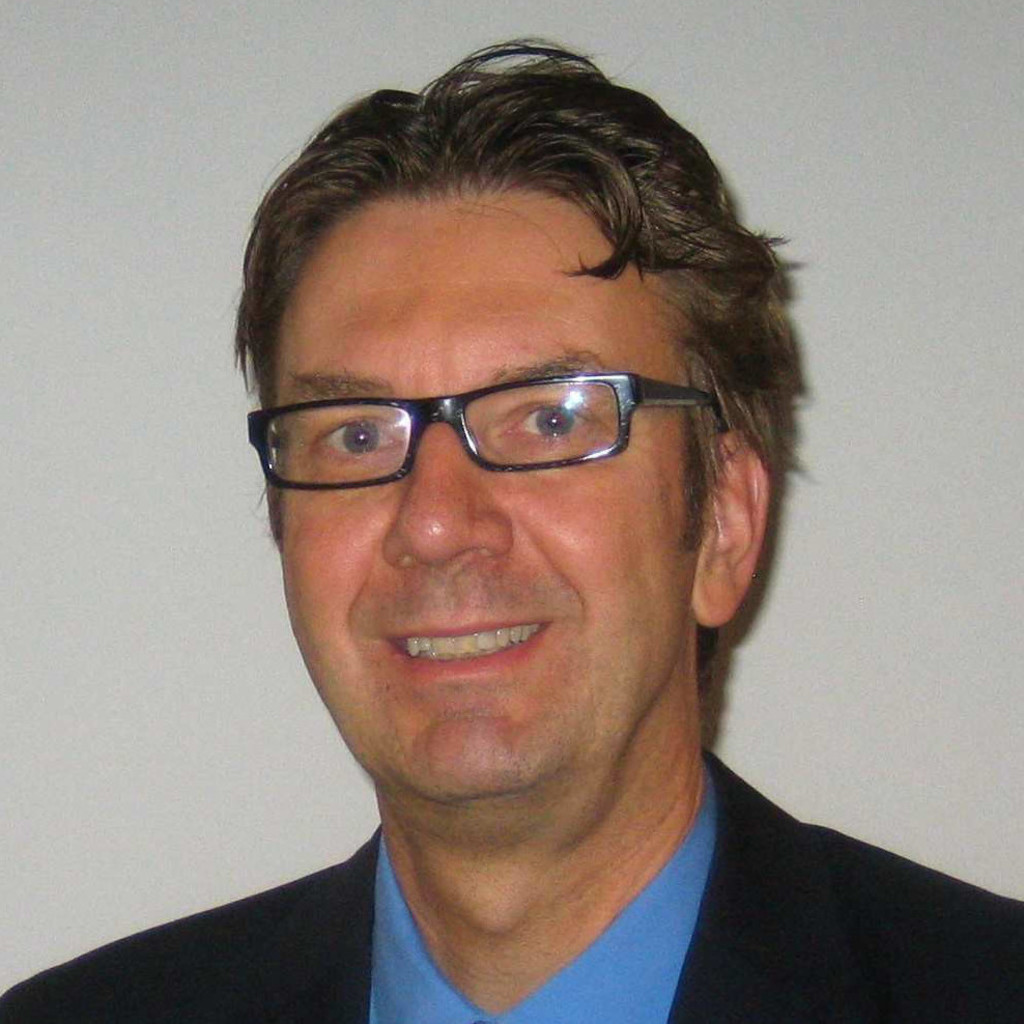 Dr. Axel de With Head of Group Engineering DöhlerGruppe XING