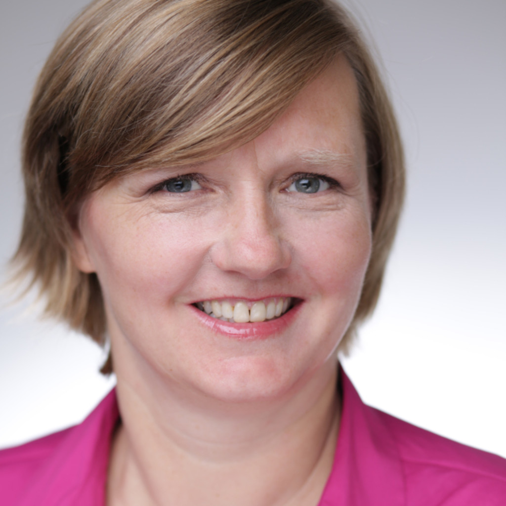 Anne Hampel free lancer Texte & Konzepte XING