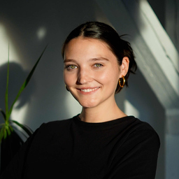 Viktoria Grove-Heike