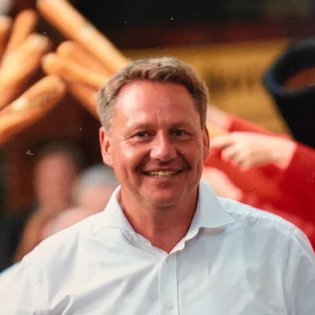 Dr. Anselm Franz Geschäftsführer Veloform Media GmbH XING