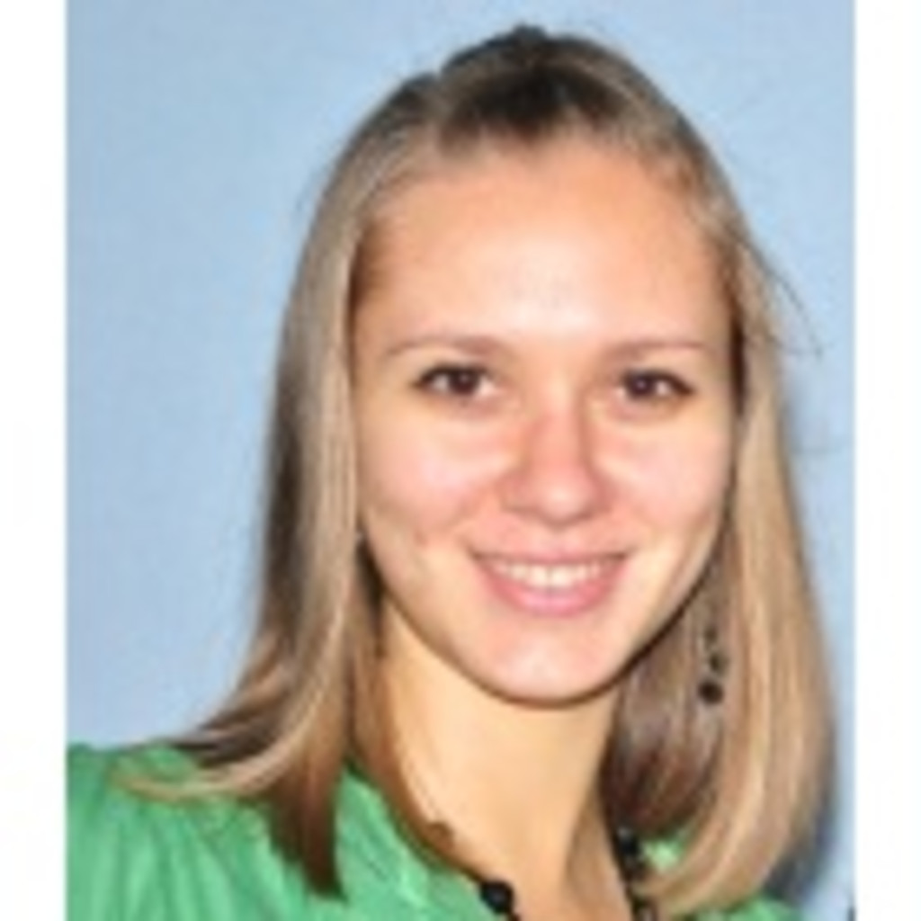 Elena Khaliullina Localization Manager, HR Manager uCoz Web