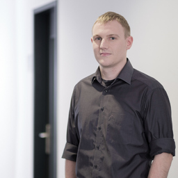 Steffen Bach
