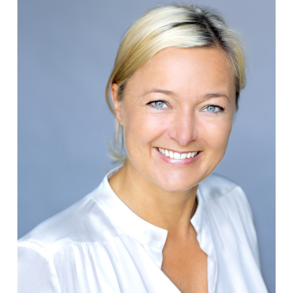 Daniela Henning - Executive Director - Bauer Advertising ...