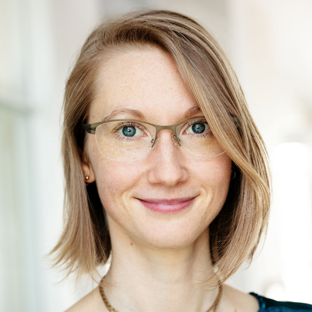 Yvette Pavlicek Sachbearbeiterin Vincentino e.V. XING