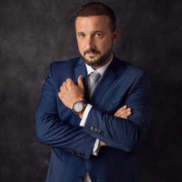 Zoltán Erős