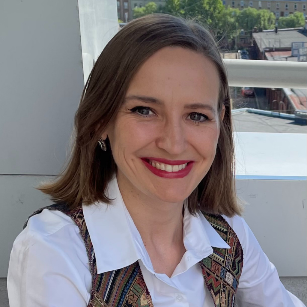 Julia Lukaschewa Partner Manager Hemmersbach GmbH & Co. KG XING