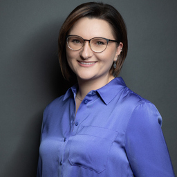 Elena Wolf