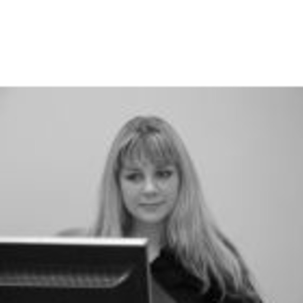 Olga Mochalova Public Relations Officer RICS XING