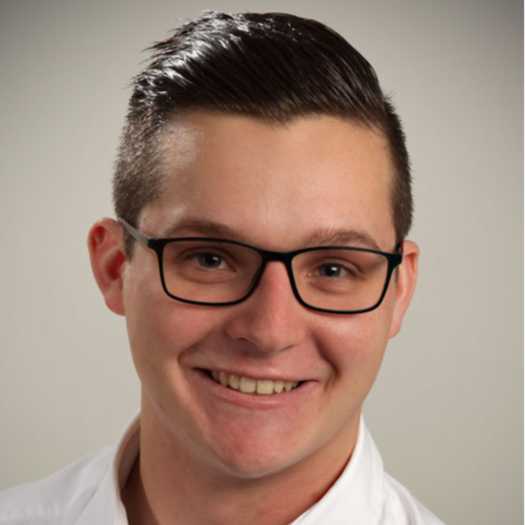 Simon Schmeling Financial Analyst Gebr. Heinemann SE & Co. KG XING