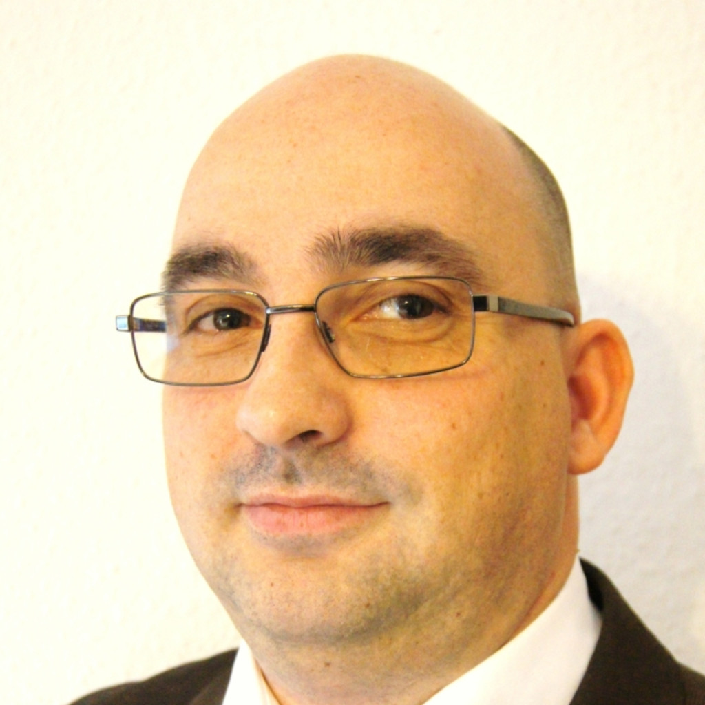 Thomas Köstlin Stell. Abteilungsleiter Expert Esch XING