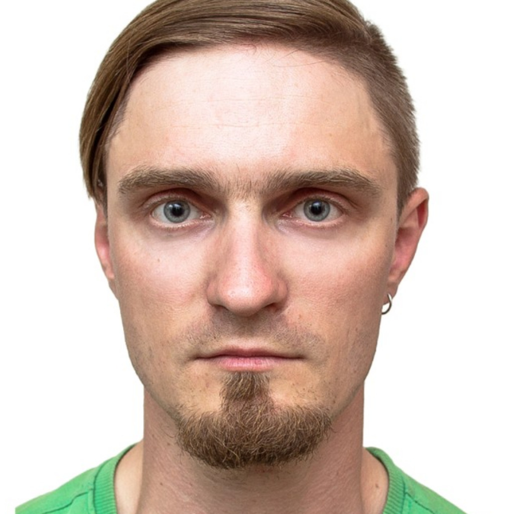 Oleg Iatsyv Software Engineering Team Lead EVO XING Oleg Iatsyv Software Engineering Team Lead Evo Xing