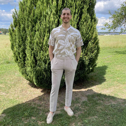 Azad Cicek
