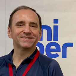 Dr. Bernd Schuster