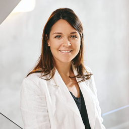 Stephanie Neusser