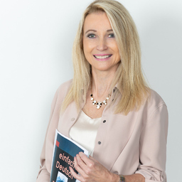 Mag. Ursula Dissertori