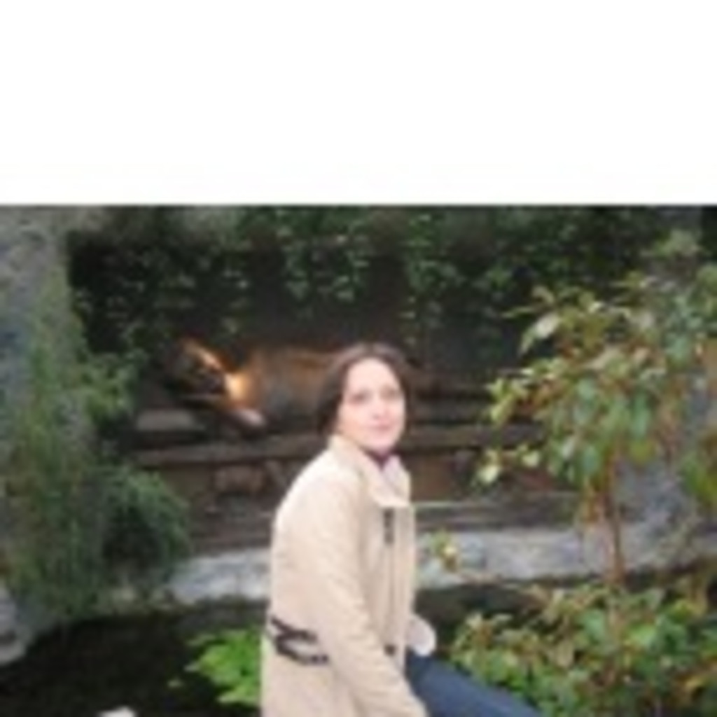 Alina Pyasetskaya Wirtschaftswissenschaften (Japanisch) Hochschule